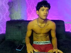 Cam4 Nude Webcam of Boy_Savoy