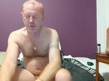 Cam4 Live Porn of redbullxl33