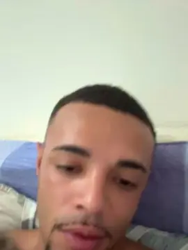 Cam4 Free Porn Cam of gusthenrique2