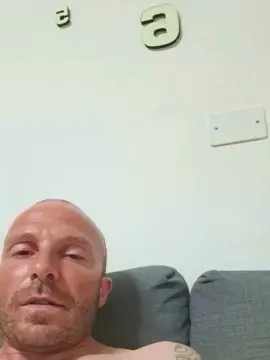 Cam4 Sex Cam of Gnaro90