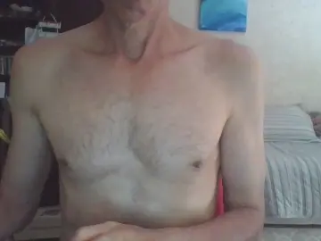 Cam4 Live Sex of hugobaires69