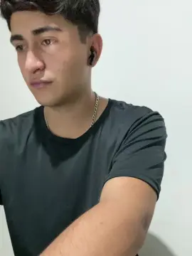 Cam4 Best live sex cam show of Tavinh067