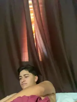 Cam4 Free Live Porn of Tavinh067