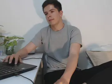 Cam4 Free Live Porn of EDJULIAN