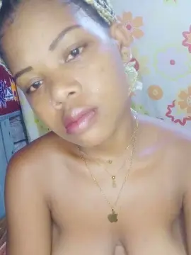 Cam4 Live Sex Cam of Heritiana974