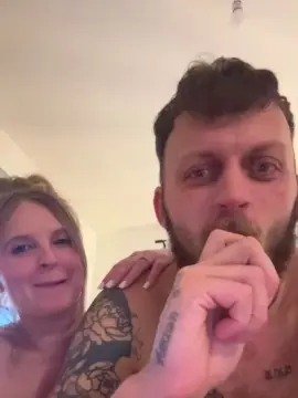 Cam4 Live Sex of Hom3madelovers