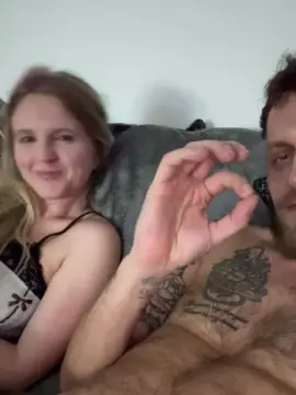 Cam4 Live Porn of Hom3madelovers