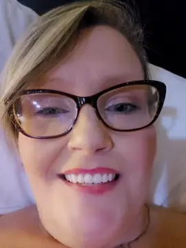 Cam4 Free Live Porn of DeesPretties