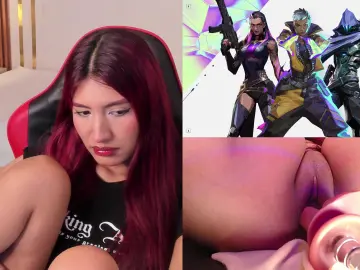 Cam4 Watch Live Sex Cams of MiaVoss_