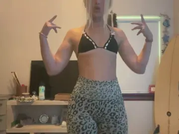 Cam4 Free Live Porn of lilikoiz