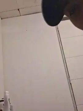 Cam4 Free Live Porn of Luiy1998_hot