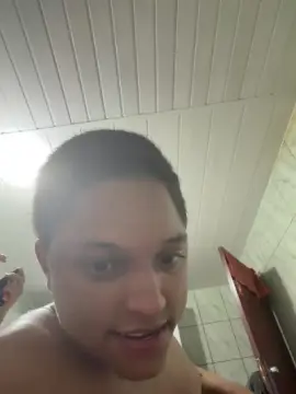 Cam4 Live Sex Cam of Vini_putao23