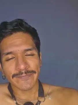 Cam4 Sex Chat of CRISGAYXXX