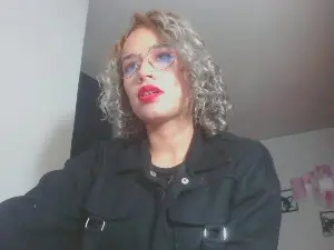 Cam4 Live Porn of scarlett_rouse