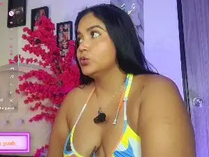 Cam4 Live Sex of leah_yuah
