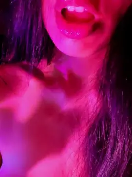 Cam4 Free Porn Cam of Aloneathome22