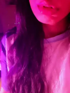 Cam4 Sex Chat of Aloneathome22