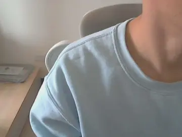 Cam4 Free Live Porn of kskiro