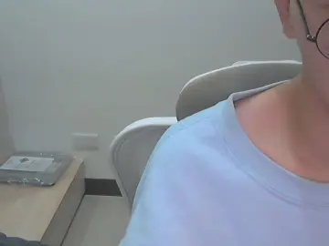 Cam4 Watch Live Sex Cams of kskiro