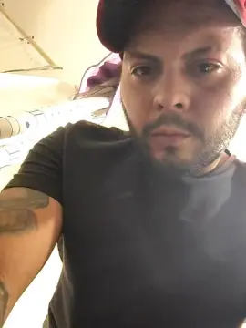 Cam4 Live Sex of ryan23_hot