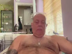 Cam4 Free Porn Cam of The_helmet7