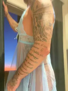 Cam4 Live Sex of Andreazorra