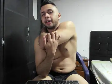 Cam4 Free Live Porn of Ryan_xc