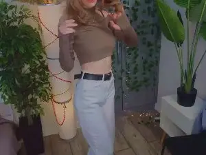 Cam4 Free Live Porn of CynthiaFormhals