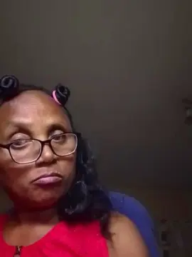 Cam4 Live Sex Cam of momsexy_xxx