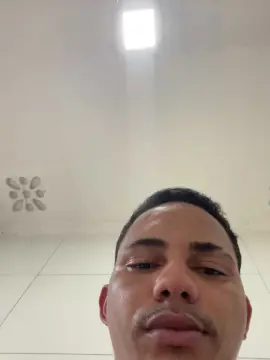 Cam4 Free Live Porn of gleibson5