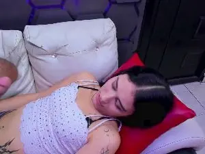 Cam4 Watch Live Sex Cams of reichellhot_lat