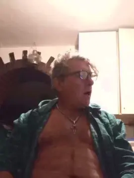 Cam4 Adult Webcam of crisdelnord