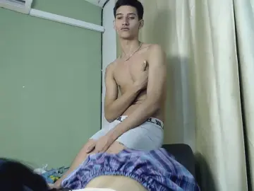 Cam4 Adult Webcam of Hard_groupp_