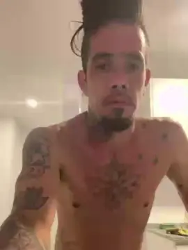 Cam4 Free Live Porn of Eric27cm