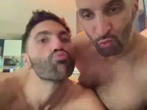 Cam4 Live Porn of KiinkyBtm