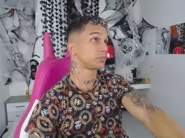 Cam4 Watch Live Sex Cams of Leonard_Price