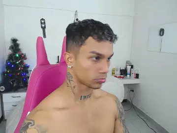 Cam4 Free Porn Cam of Leonard_Price