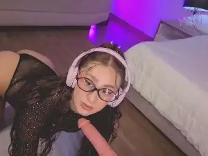 Cam4 Live Sex Cam of Scarlette_Davis