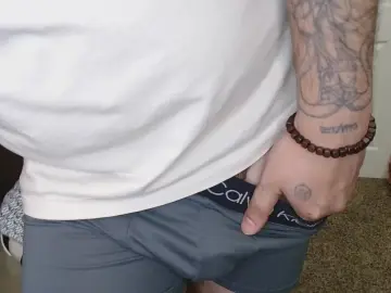 Cam4 Private Sex Chat of hellojerermy