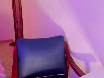 Cam4 Live Porn of NicolePasqualot