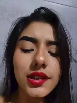 Cam4 Free Porn Cam of Yvonne_Collins