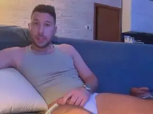 Cam4 Nude Webcam of andrew000a