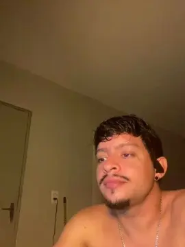 Cam4 Watch Live Sex Cams of poneypb