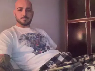 Cam4 Free Porn Cam of alessandromori9