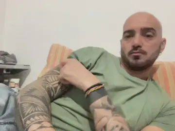 Cam4 Sex Cam of alessandromori9