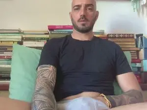 Cam4 Adult Video Chat of alessandromori9