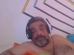 Cam4 Live Porn of benenzo