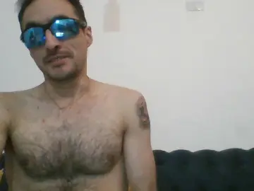 Cam4 Free Live Porn of Chester2208