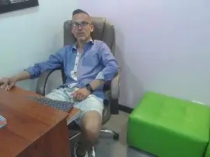 Cam4 Adult Video Chat of Oswaldo__