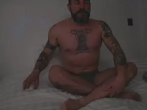 Cam4 Live Sex of enrikaionut_fun